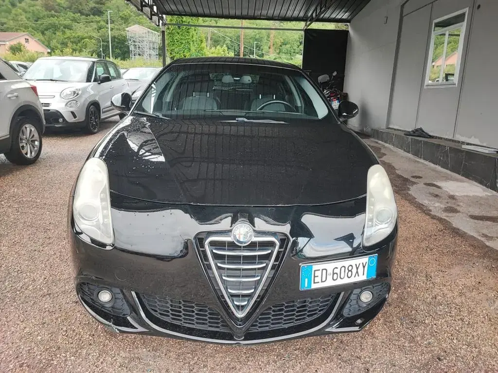 Main__Slider__Photo:Alfa Romeo Giulietta 1.4 Turbo 120 CV Distinctiv 09/2010-1