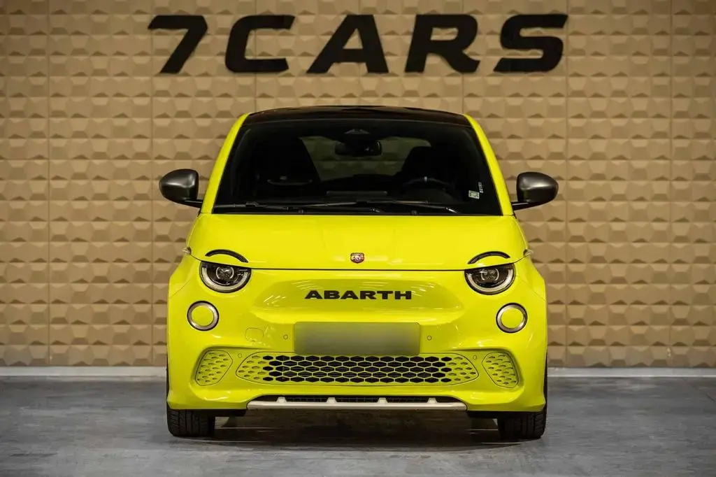 Main__Slider__Photo:Abarth 500e Scorpionissima/Panorama 05/2024-1