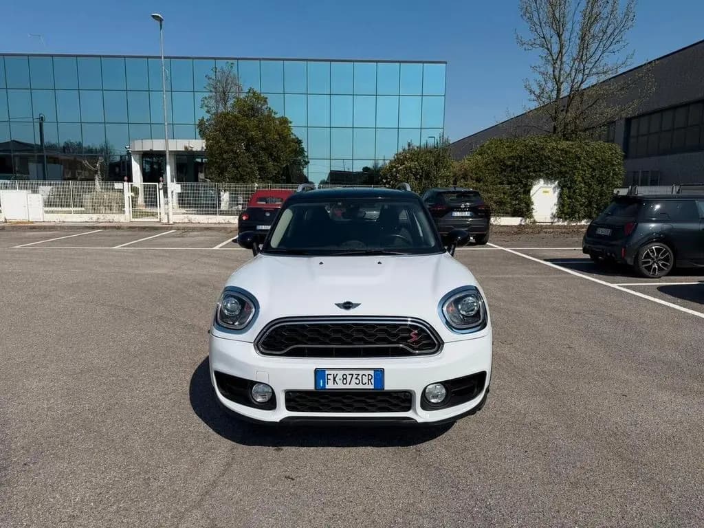 Main__Slider__Photo:MINI Countryman S (Cooper) Mini Cooper SD Countryman 2.0 S Hype ALL4 07/2017-0