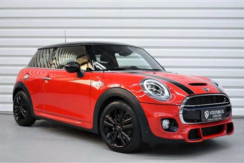Main__Slider__Photo:MINI Cooper S Automatik+H&K+Kamera+PanoDach+SHZ 12/2014-0