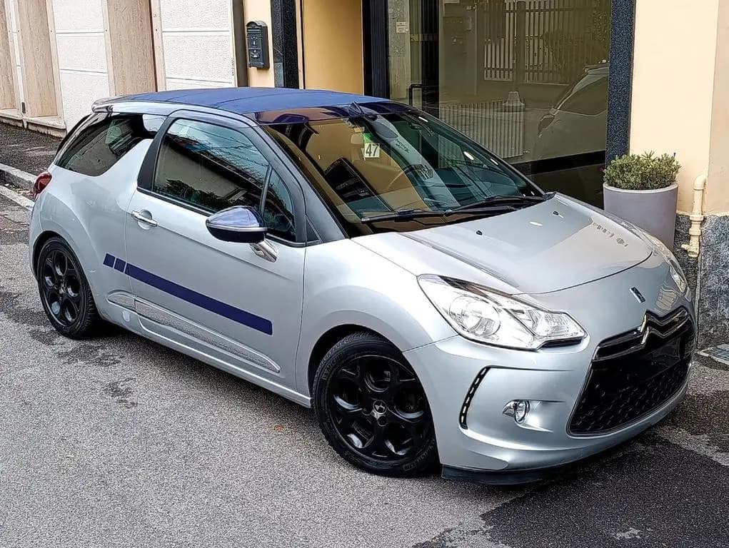 Main__Slider__Photo:DS Automobiles DS3 Ds DS3 1.6 VTi 120 Cabrio So Chic Edizione Limit 05/2013-0
