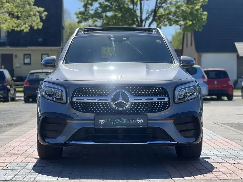 Main__Slider__Photo:Mercedes-Benz GLB 250 AMG*4Matic*MBGarantie*360°*Distro*Pano* 11/2020-1