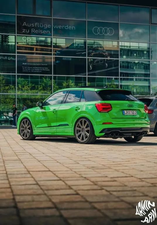 Main__Slider__Photo:Audi SQ2 TFSI S tronic quattro Porsche Vipergrün 07/2020-0