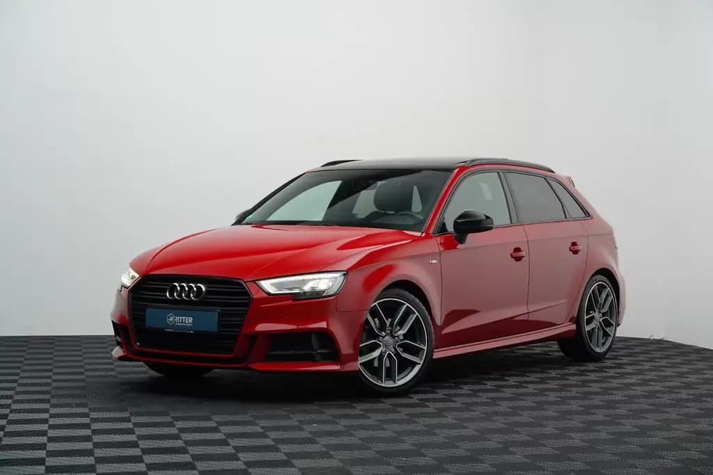 Main__Slider__Photo:Audi A3 Sportback 35 TFSI S-Line Sport Plus Panorama 06/2019-0