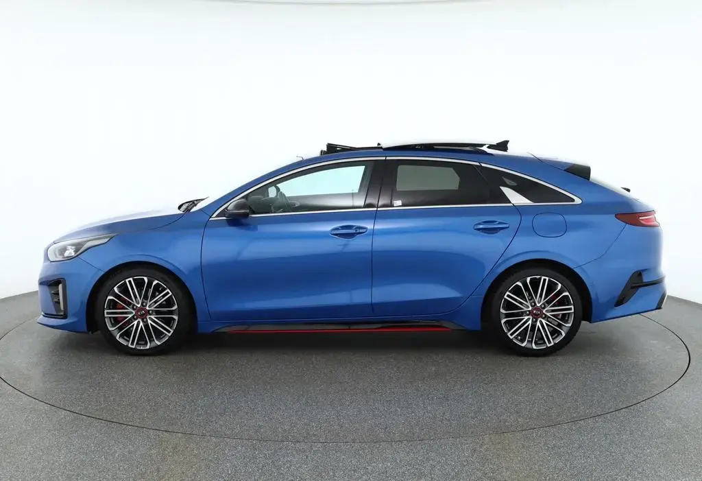 Main__Slider__Photo:Kia pro cee'd / ProCeed ProCeed 1.6 T-GDI GT LED Panorama Navi ACC PDC 12/2020-1