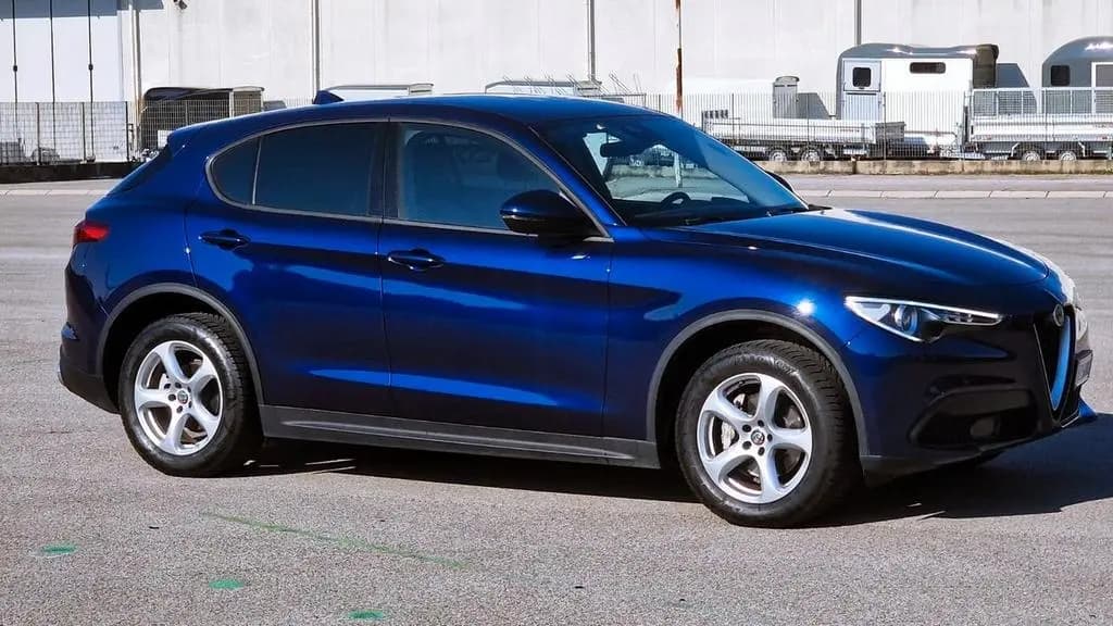 Main__Slider__Photo:Alfa Romeo Stelvio 2.2 Turbodiesel 180 CV AT8 Q4 05/2018-0
