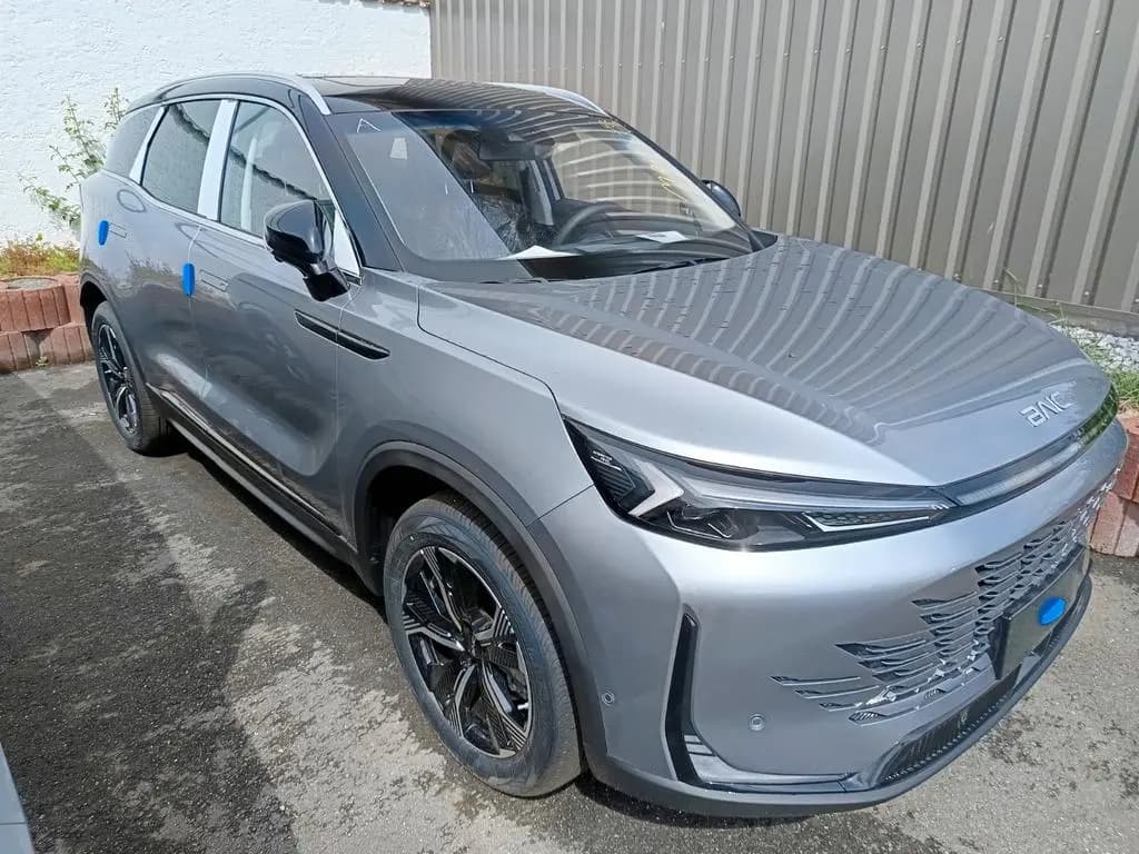 Main__Slider__Photo:BAIC Beijing X75 null-0