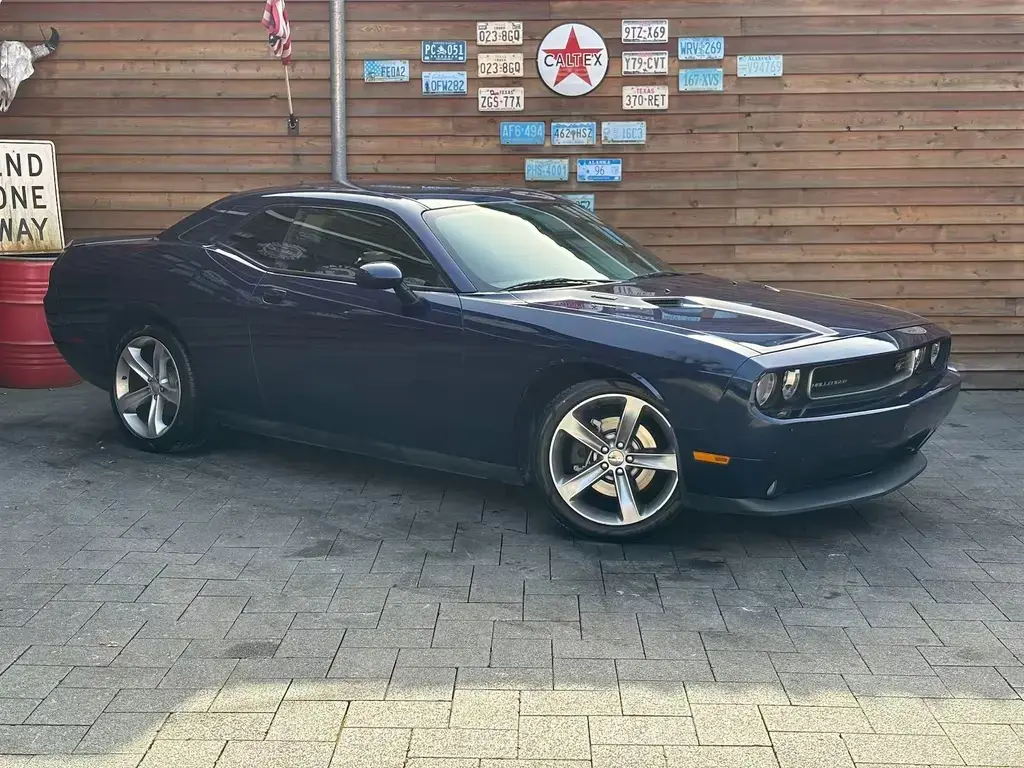 Main__Slider__Photo:Dodge Challenger 5,7L V8 HEMI R/T Klima Alu Sport 07/2013-1