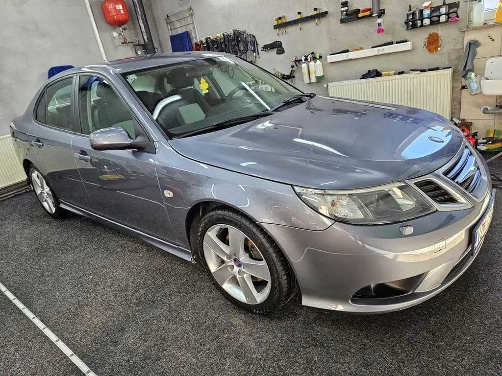 Main__Slider__Photo:Saab 9-3 1.9 TTiD 132 kW Vector SportCombi Vector 12/2010-0