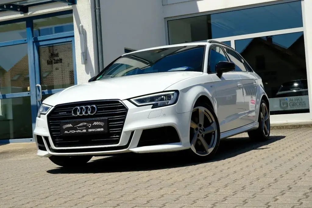 Main__Slider__Photo:Audi A3 2.0 TFSI S tr. quattro "3xS-Line/ACC//LED/VC" 07/2018-1