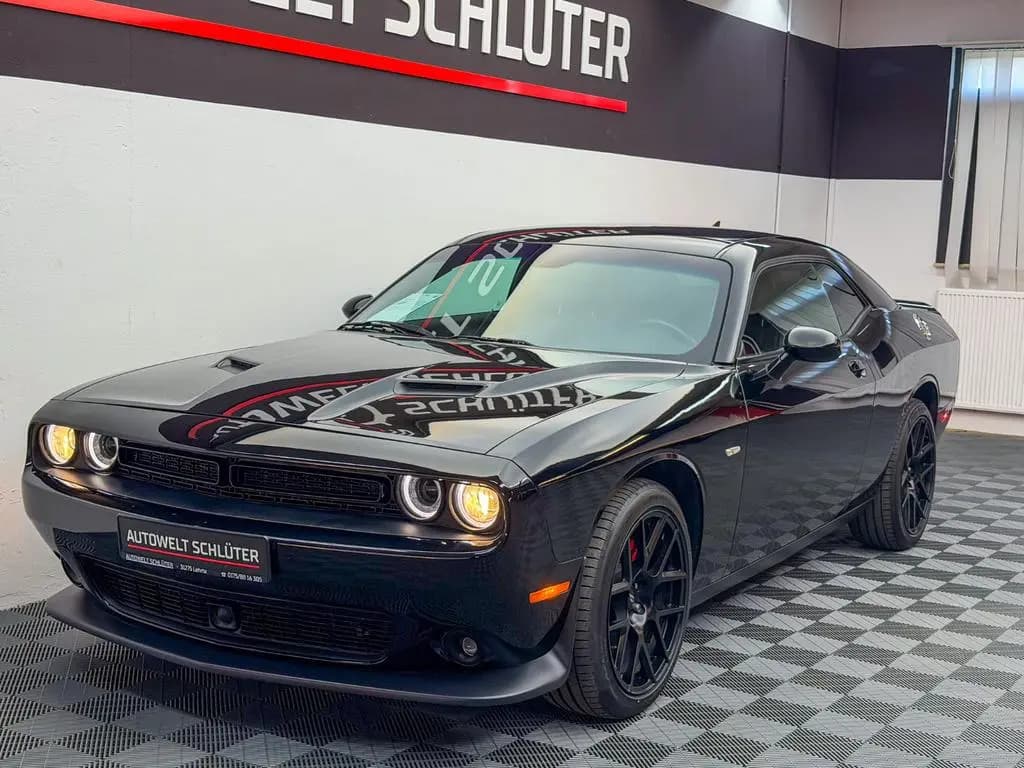 Main__Slider__Photo:Dodge Challenger R/T *V8*Automatik *Alpine*PDC*RFK* 07/2018-0