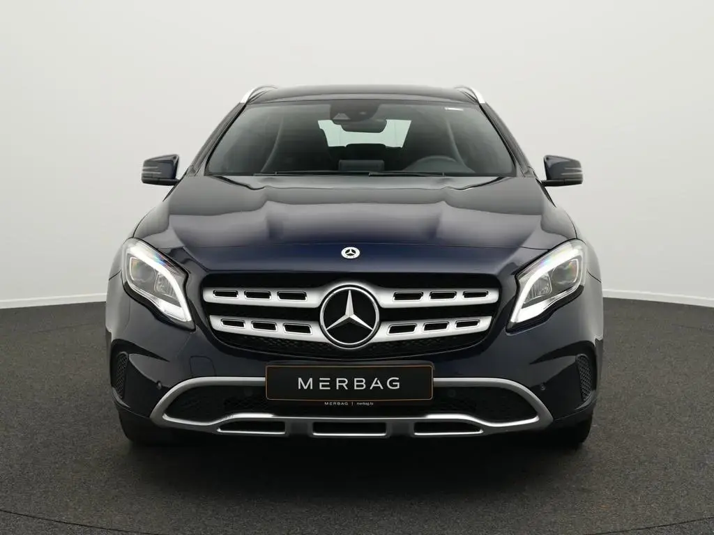 Main__Slider__Photo:Mercedes-Benz GLA 200 d 4MATIC 10/2018-1