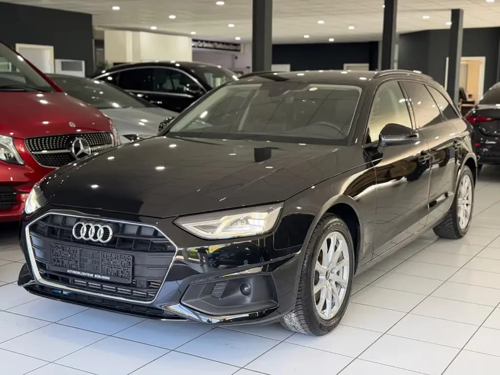 Main__Slider__Photo:Audi A4 Avant 35 TFSI*S-LINE*LED*KEYLES*E-HECK*CARPLY 02/2022-0
