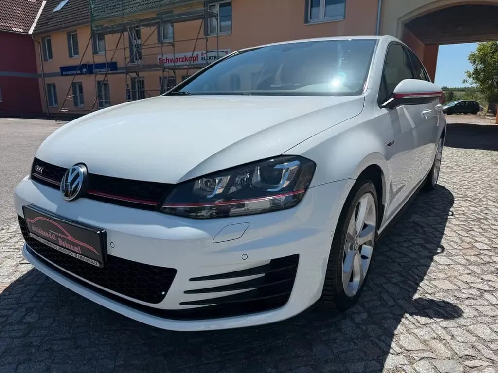 Main__Slider__Photo:Volkswagen Golf VII GTI 2.0 TSI 310 PS Kamera Navi 2.Hand 09/2016-0