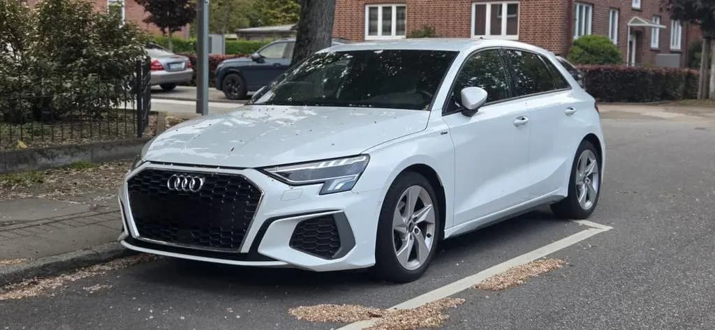Main__Slider__Photo:Audi A3 35 TFSI S tronic S line Sportback S line 01/2022-0