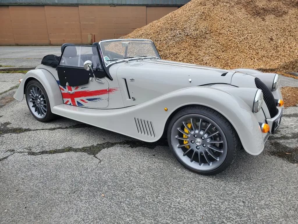 Main__Slider__Photo:Morgan Plus 6 10/2020-0