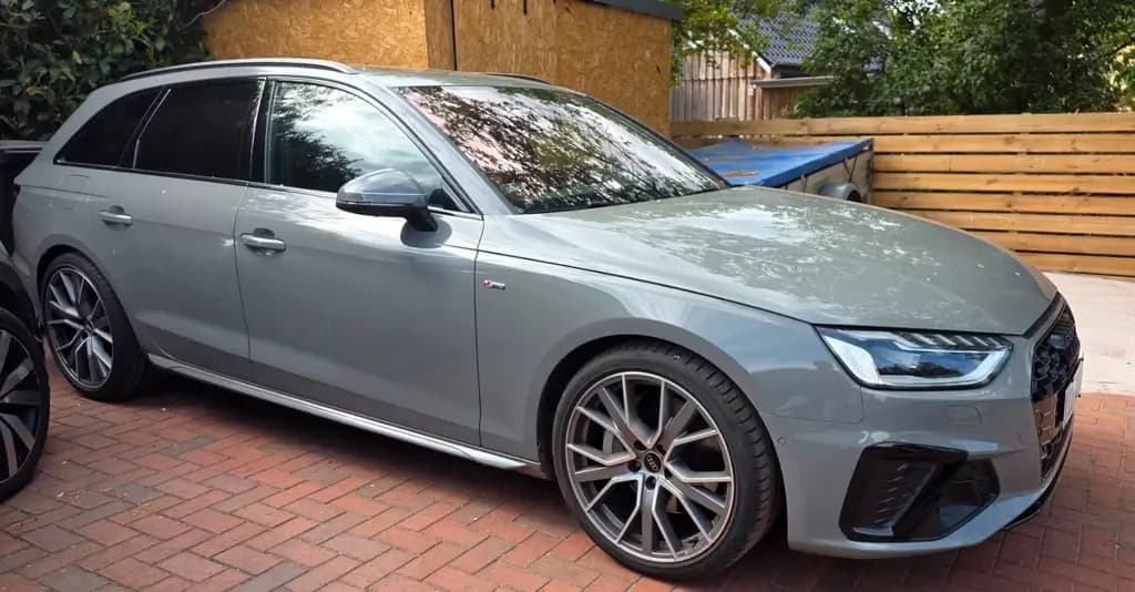 Main__Slider__Photo:Audi A4 45 TFSI S tronic quattro S line Avant S line 02/2022-0