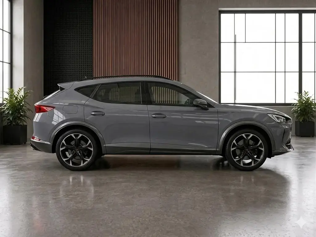 Main__Slider__Photo:Cupra Formentor 2.0 TSI 228kW VZ 4Drive DSG VZ 05/2022-1