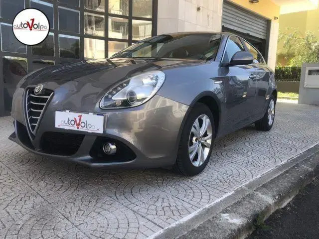 Main__Slider__Photo:Alfa Romeo Giulietta ALFA ROMEO Giulietta 1.6 JTDm-2 105 CV Distincti 07/2015-1