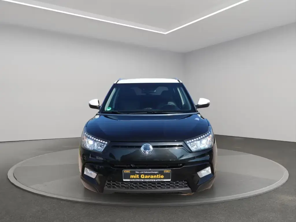Main__Slider__Photo:Ssangyong Tivoli 1.6 e-XDi 160 /KAMERA/LEDER/LED 12/2015-1