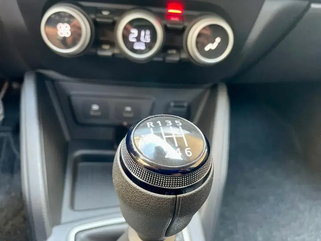 Main__Slider__Photo:Dacia Duster TCe 130 Journey Journey 02/2023-1