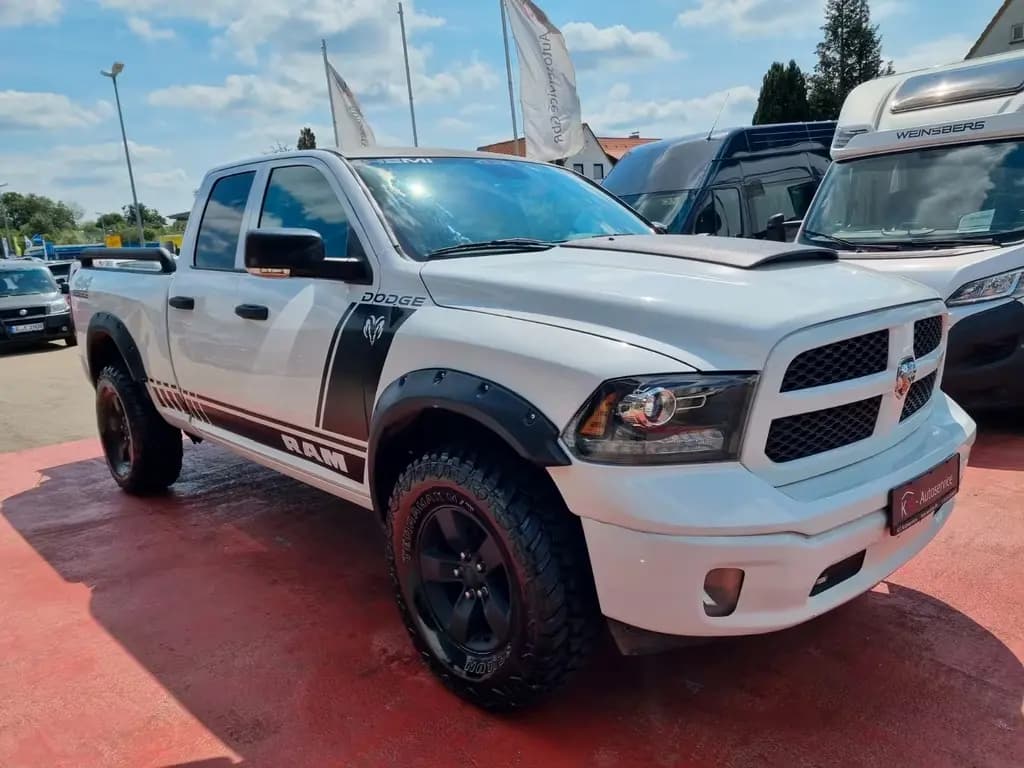Main__Slider__Photo:Dodge RAM 1500 5,7l BIG HORN 4x4 Klappen sportauspuff 05/2018-0