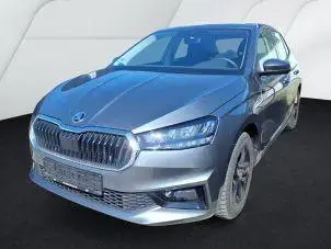 Main__Slider__Photo:Skoda Fabia Selection 1.5 TSI*SHZ*PDC*LED*KEYLESS*APP* 09/2025-1