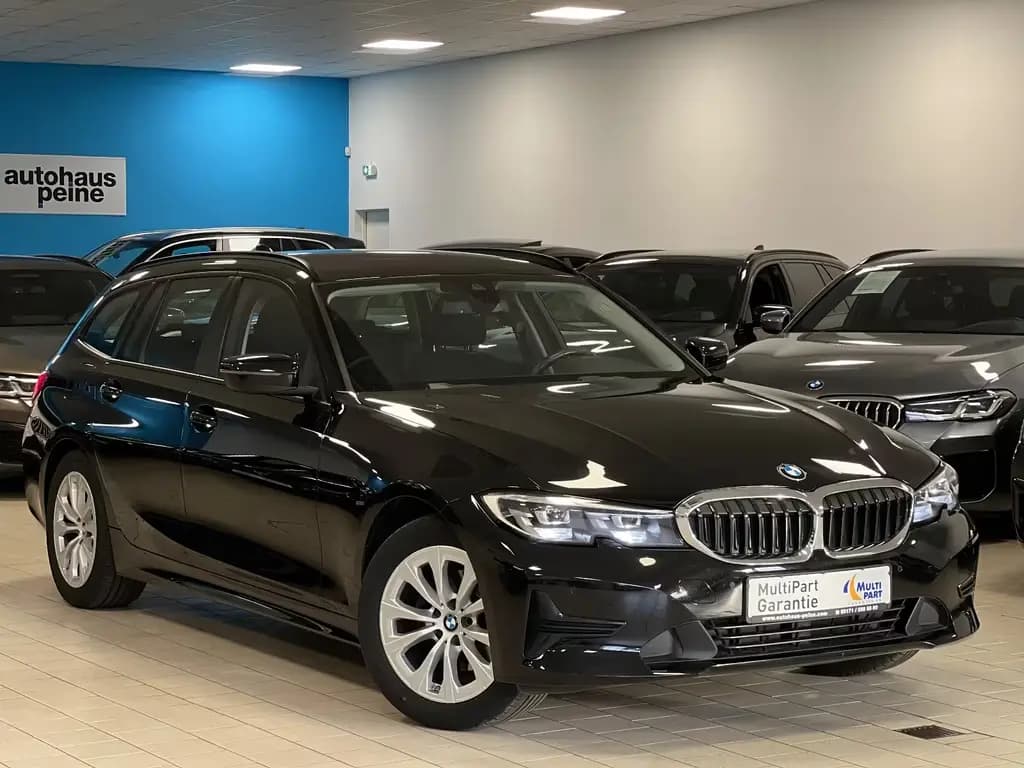 Main__Slider__Photo:BMW 320 d Advantage Aut/AHK/Sitzheizung/Tempomat 06/2021-0