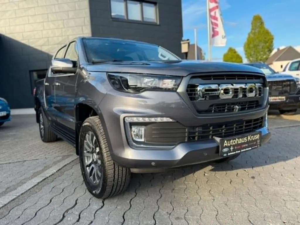 Main__Slider__Photo:Foton 3 2.0 l 119kW 8 AT 4x4 + 360° Kamera null-0