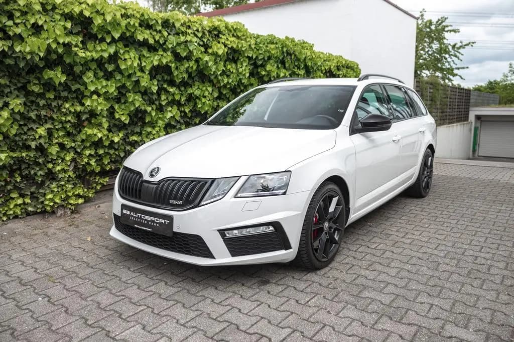 Main__Slider__Photo:Skoda Octavia RS CHALLENGE DSG+KAMERA+KEYLESS+CANTON+ACC 10/2017-0