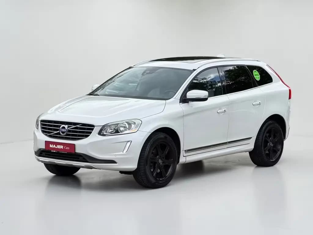 Main__Slider__Photo:Volvo XC60 T5 AWD Summum*PANO*LEDER*LED*KAMERA*AHK*PDC 07/2016-0