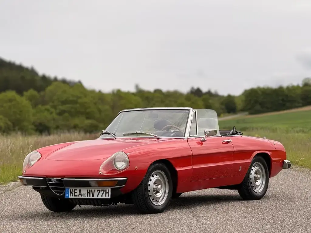 Main__Slider__Photo:Alfa Romeo Spider Junior 1600 Fastback/H-Kennzeichen/Servic 02/1977-1