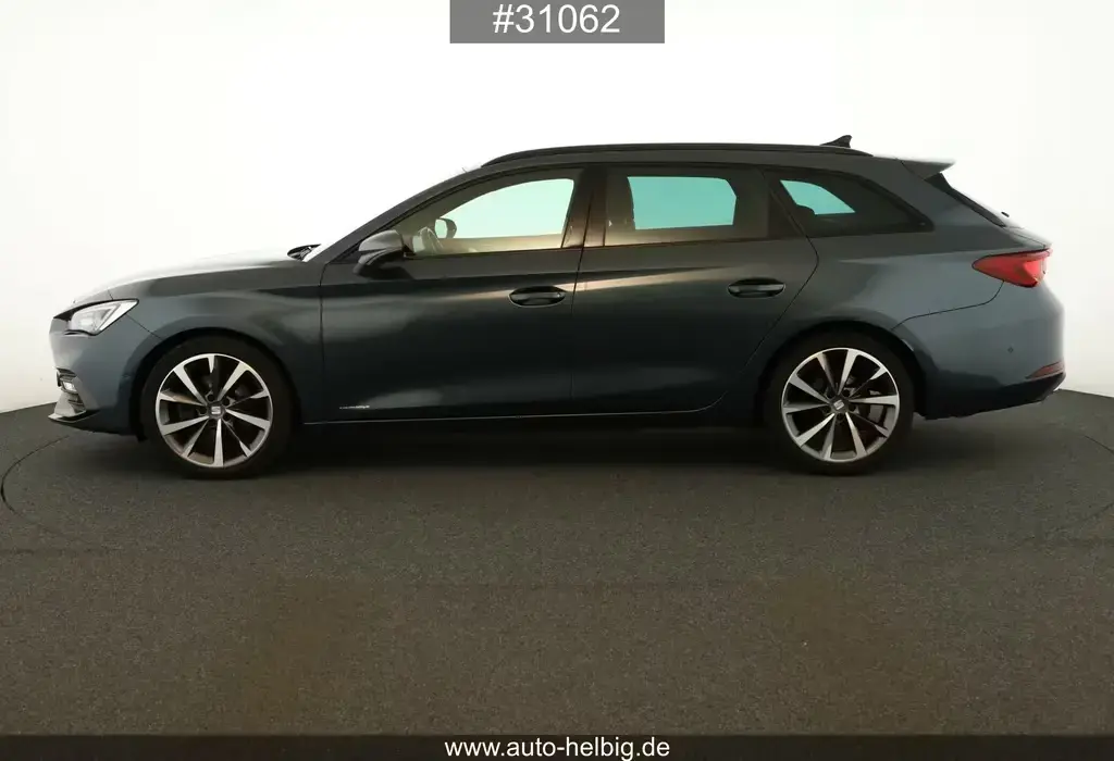 Main__Slider__Photo:Seat Leon Sportstourer 2.0 TSI FR #18Z#ACC#Cam#Virtua 01/2023-1