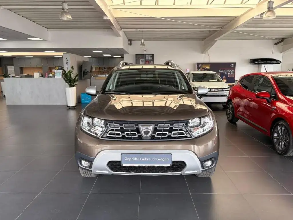 Main__Slider__Photo:Dacia Duster II Adventure 4WD, Kamera, SZH, AHK, Klima 09/2019-1