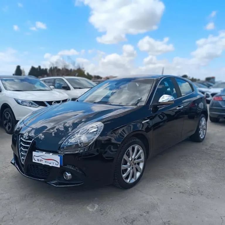 Main__Slider__Photo:Alfa Romeo Giulietta 1.6 STRAFULL 09/2015-0