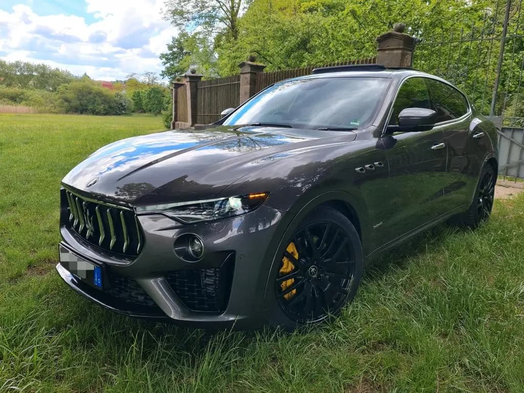 Main__Slider__Photo:Maserati Levante Diesel 3.0 Facelift *V8 Sound*360°View* 08/2019-0