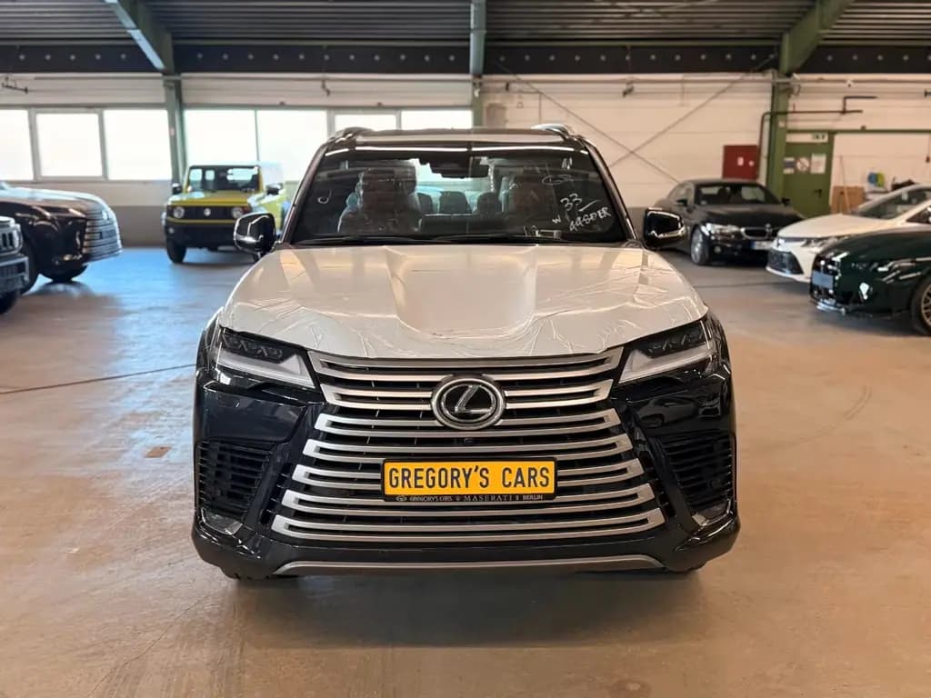Main__Slider__Photo:Lexus LX 500 LX500d+2026+VIP+4Seats+BERLIN+EUver 04/2026-0