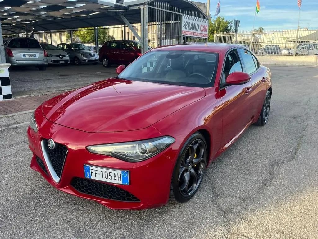Main__Slider__Photo:Alfa Romeo Giulia 2.2 Turbodiesel 180 CV Busines 07/2016-0