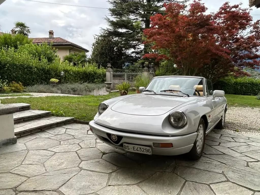 Main__Slider__Photo:Alfa Romeo Spider 2000 pininfarina 05/1992-0