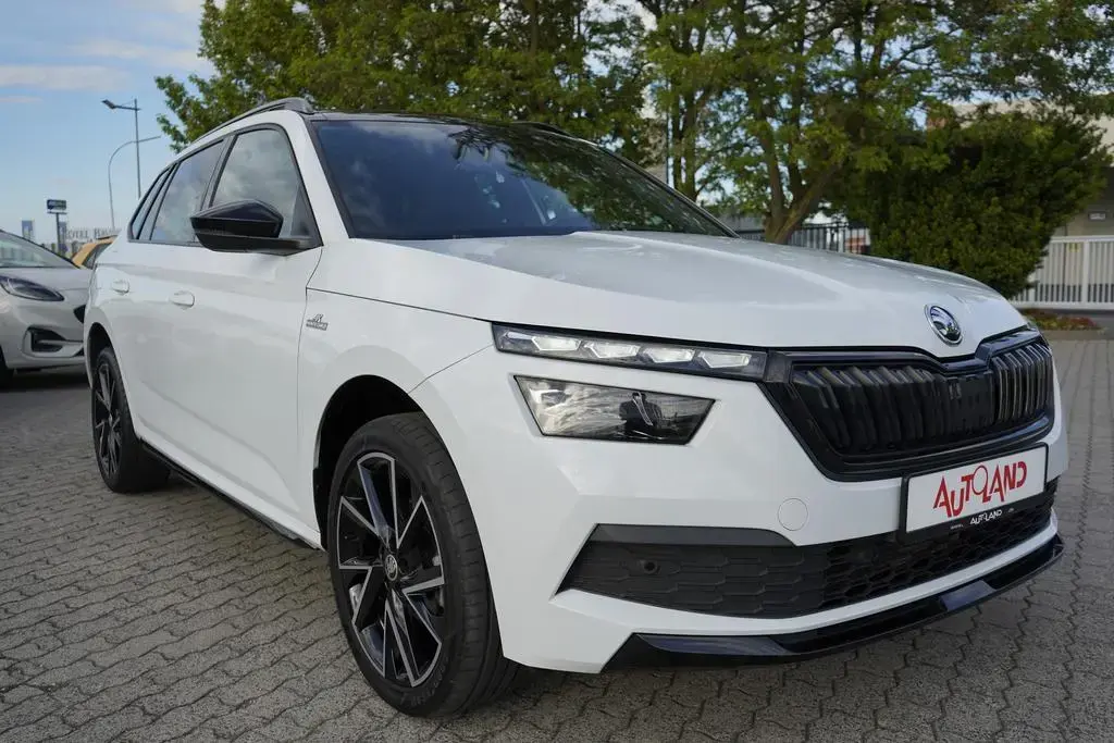 Main__Slider__Photo:Skoda Kamiq 1.5 Monte Carlo Panorama Kamera Keyless-Go 08/2020-1