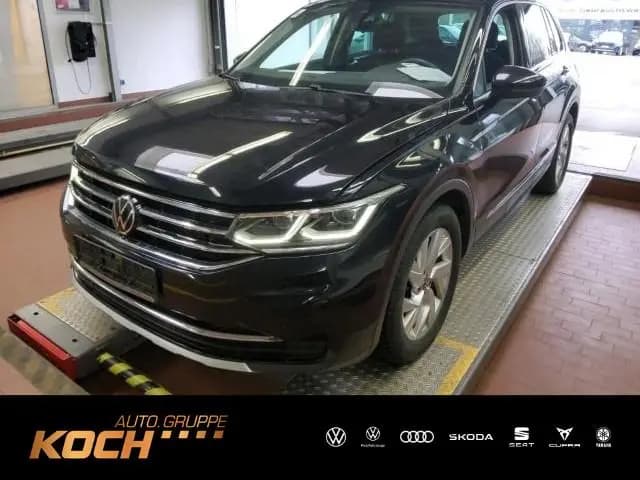 Main__Slider__Photo:Volkswagen Tiguan 2.0 TDI Elegance DSG Pano Navi LED Kamera 12/2022-0