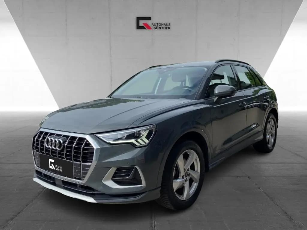 Main__Slider__Photo:Audi Q3 ADVANCED 35 TFSI Mild Hybrid 1.5 150PS/Elktr. 04/2021-0