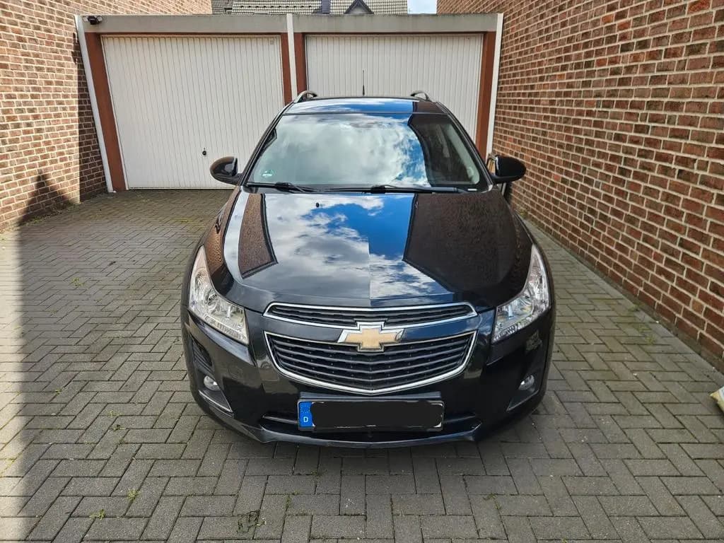 Main__Slider__Photo:Chevrolet Cruze 1.4T LTZ Stationwagon 10/2012-0