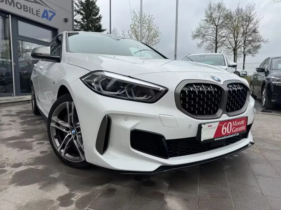 Main__Slider__Photo:BMW M135 i xDrive 07/2021-0
