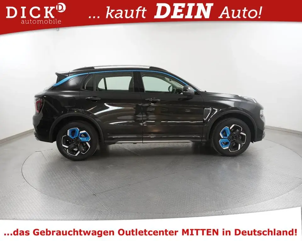 Main__Slider__Photo:Lynk&Co 01 1.5TD Aut HEV >PANO+MEMO+360+LED+SHZ+ACC+VOLL 12/2021-1
