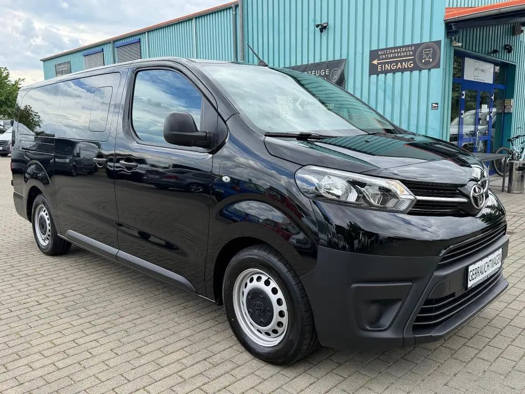 Main__Slider__Photo:Toyota Proace (Verso) Proace Kombi L2 LANG MAXI/9-SITZER+FLÜGELTÜREN 06/2023-0