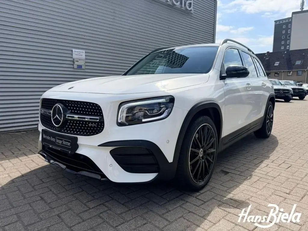Main__Slider__Photo:Mercedes-Benz GLB 250 4M AMG/Night/Bur/Multi/360°/AHK/MemSH 11/2021-1