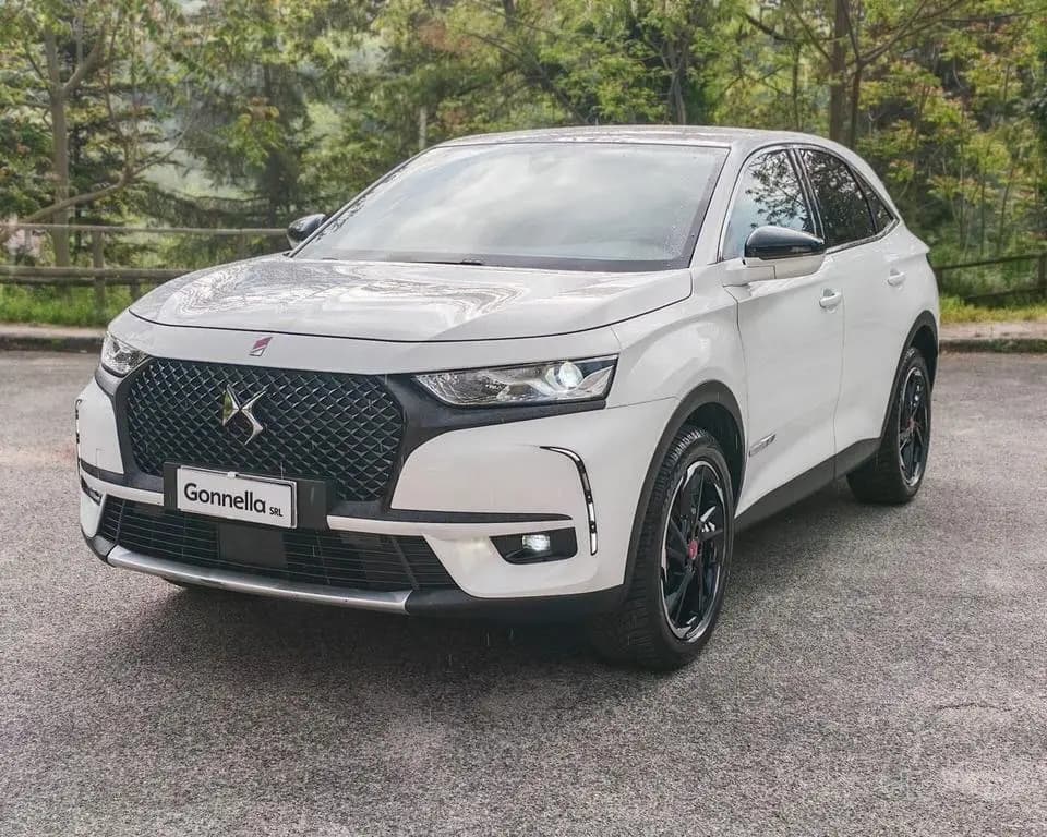 Main__Slider__Photo:DS Automobiles DS7 (Crossback) Ds 7 Crossback BlueHDi 130 aut. Performance Line 06/2022-0