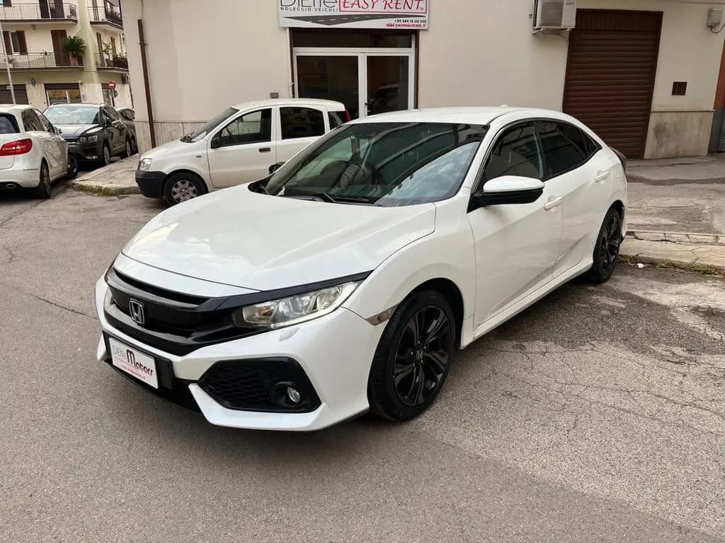 Main__Slider__Photo:Honda Civic 1.6 5 porte Elegance Navi 06/2018-0