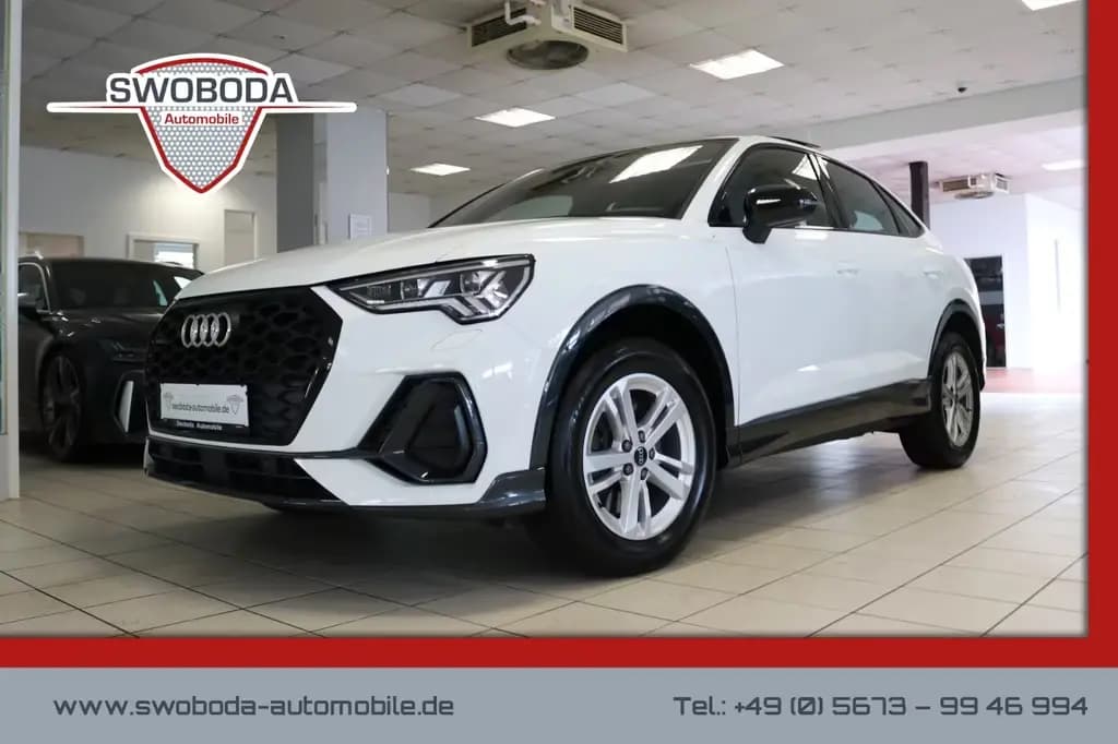 Main__Slider__Photo:Audi Q3 Sportback 40 TFSI quattro AHK Matrix Pano 07/2024-0
